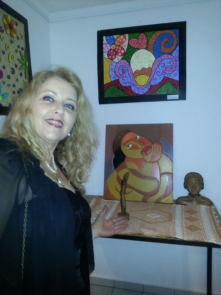 A artista Magda Belato Barichello foi selecionada para expor até o final do mês no Salão de Novembro